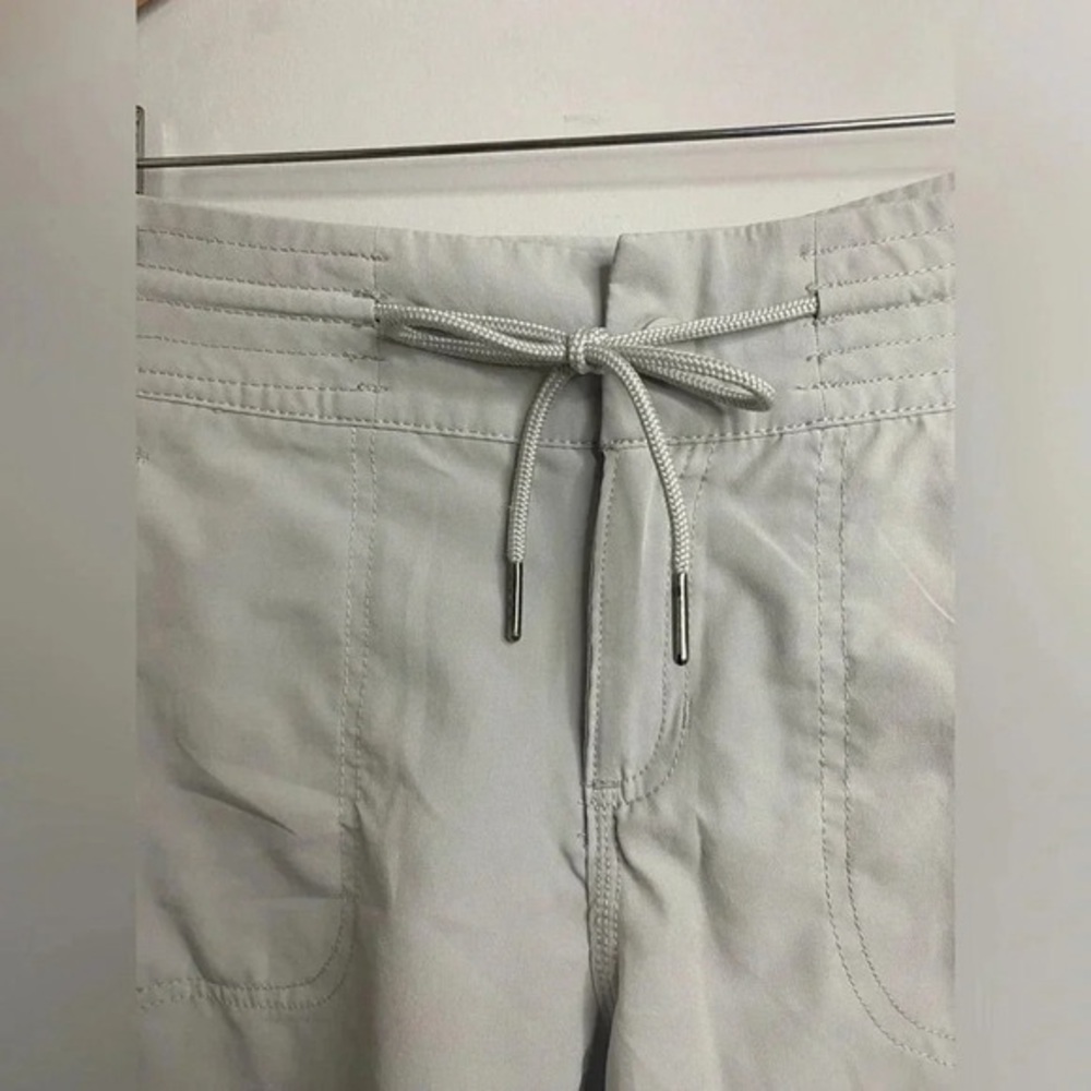 Athletic worksLight Grey shortslight weight fabricmedium - Picture 4 of 8